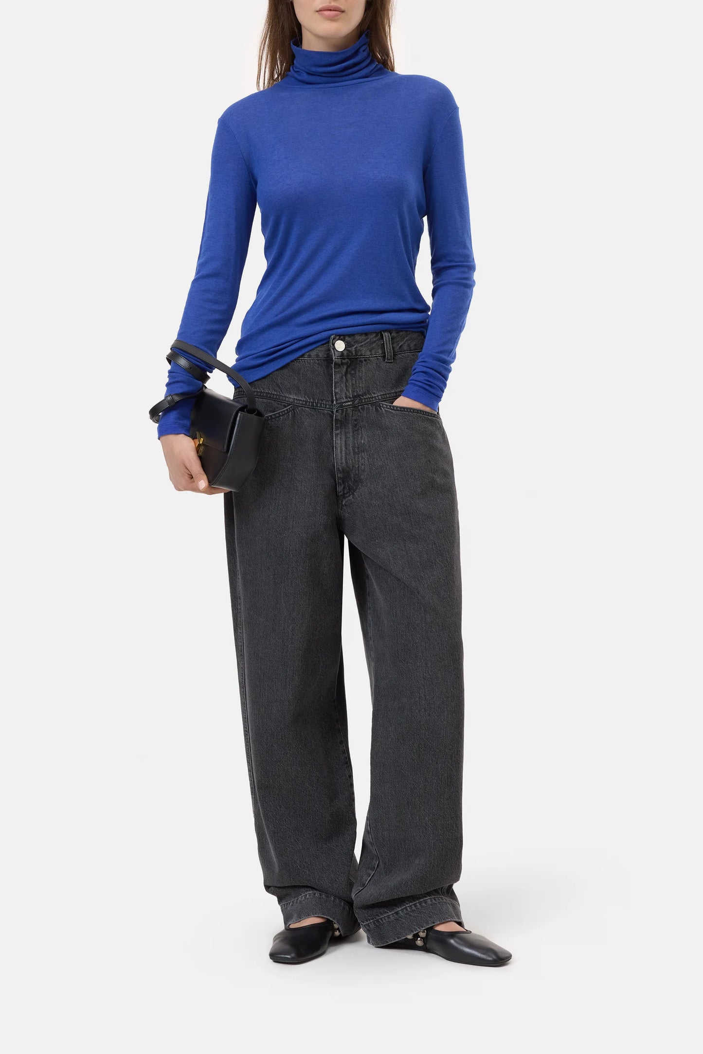 Closed Turtleneck
