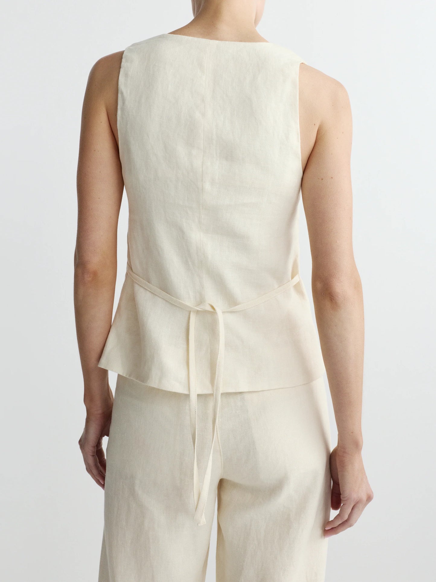 DL1961 Mona Vest