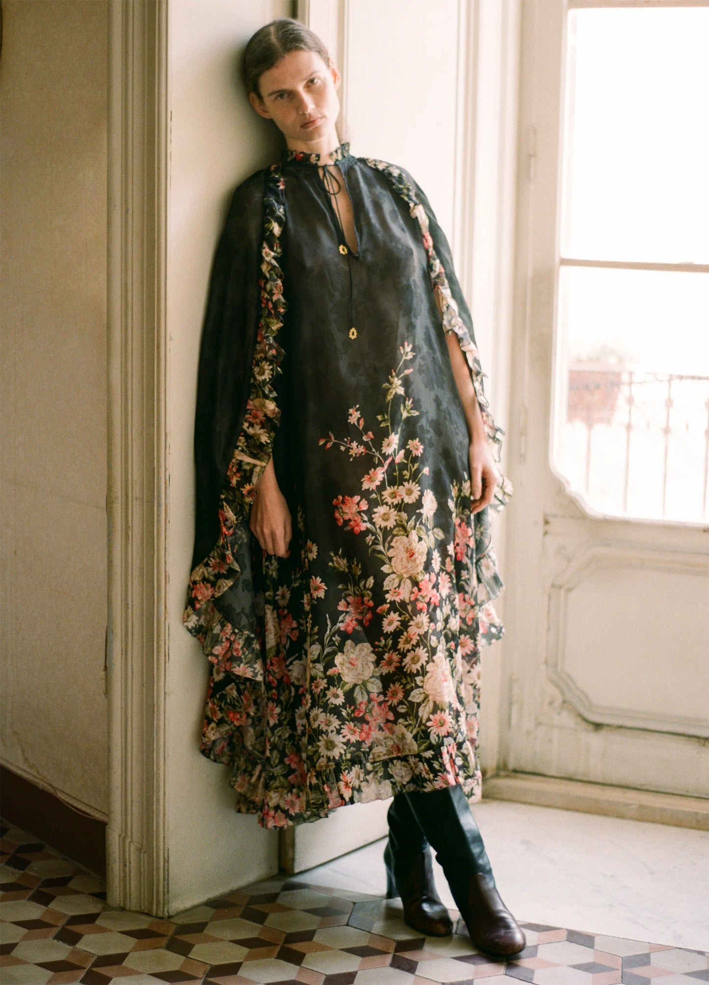 Sea Jolie Print Caped Midi Dress